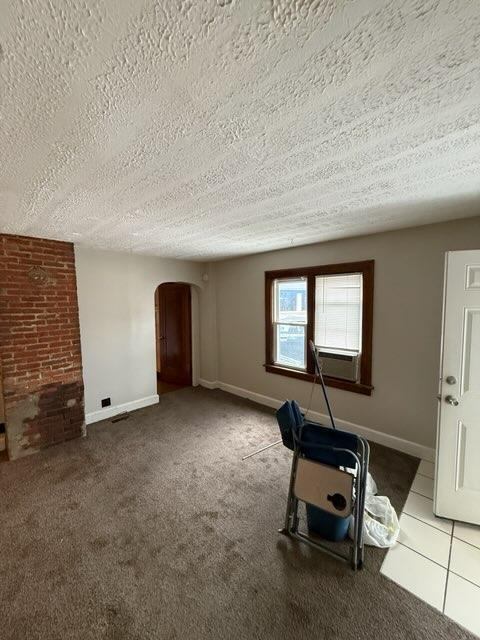 Building Photo - 19 N Rocky River Dr