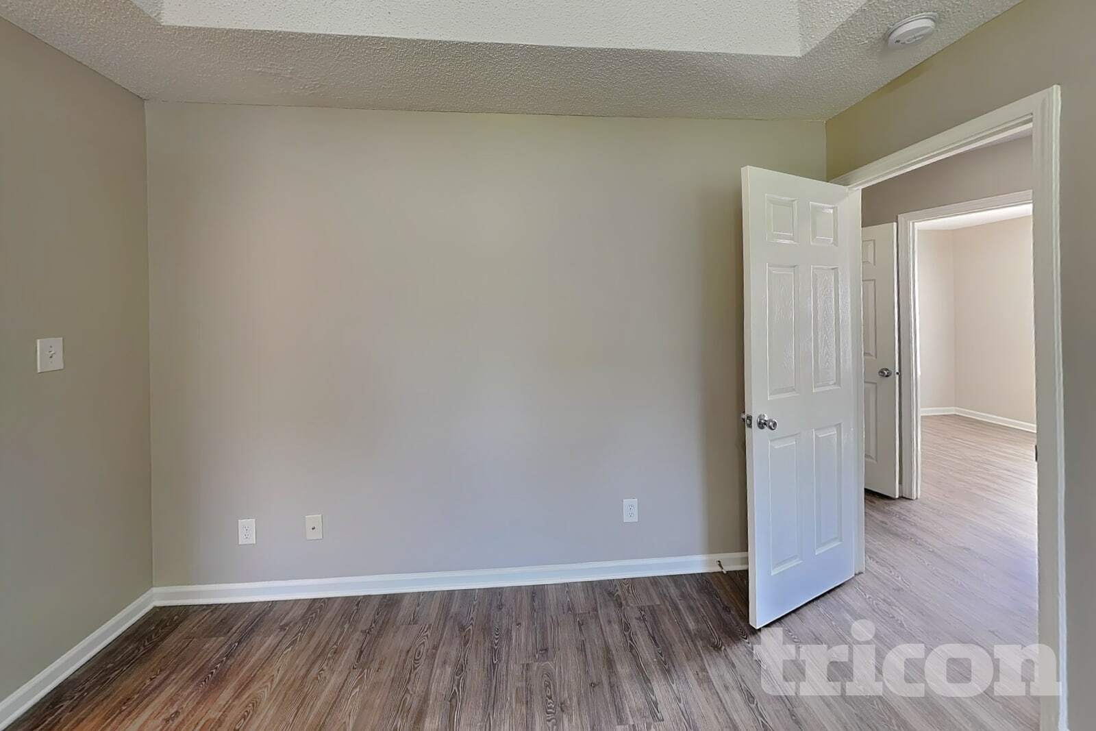 Building Photo - 8820 Kismet Dr