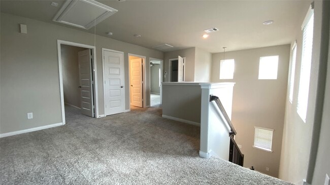 Building Photo - 7059 Silverleaf Oak St