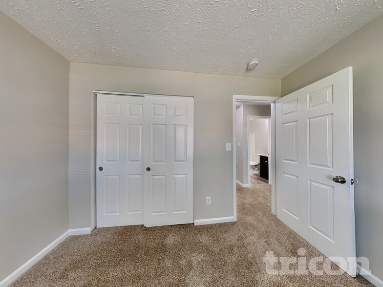 Building Photo - 4020 Waterfield Dr