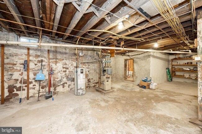 Building Photo - 147 2nd Ave