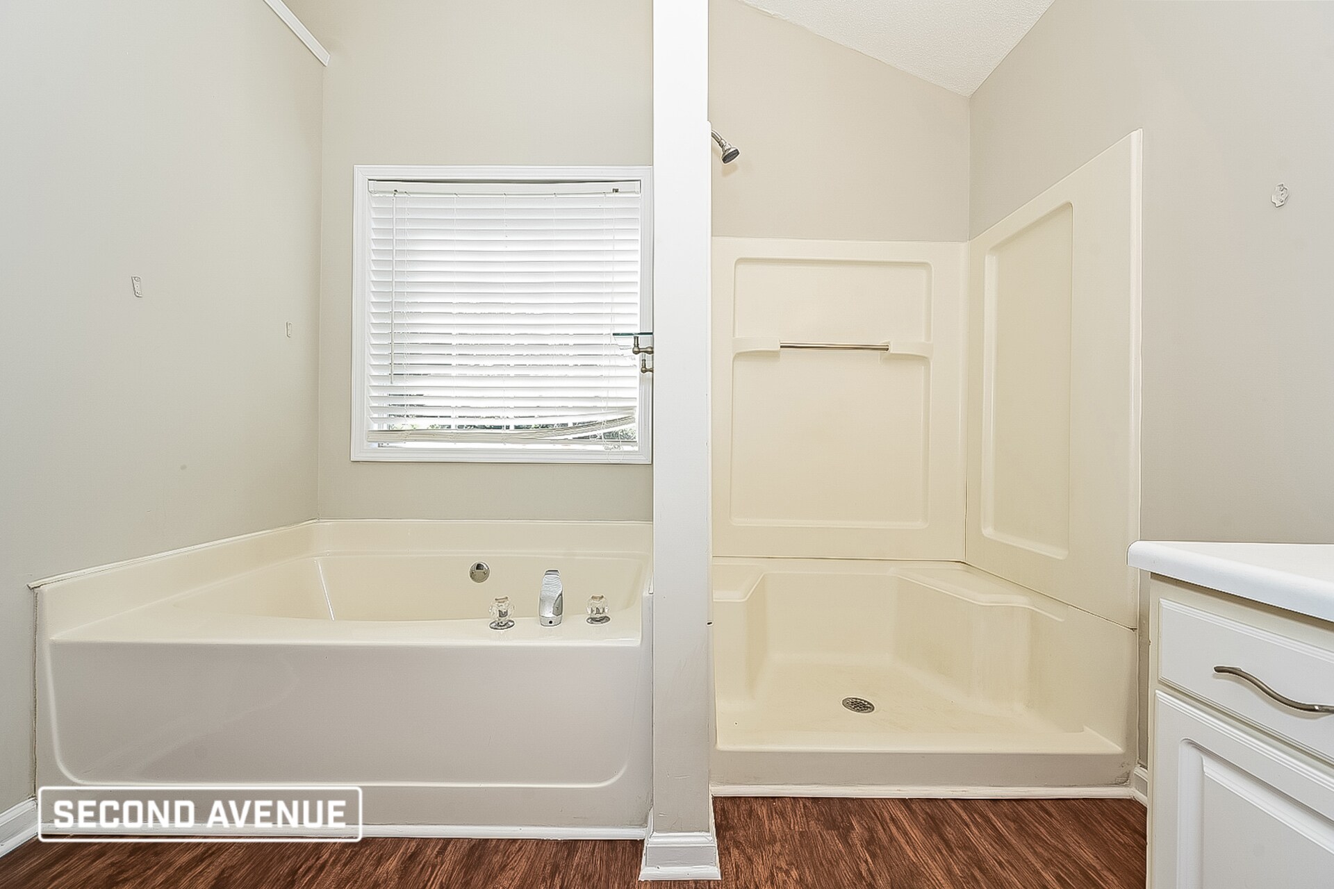 Building Photo - 222 Ferguson Ave