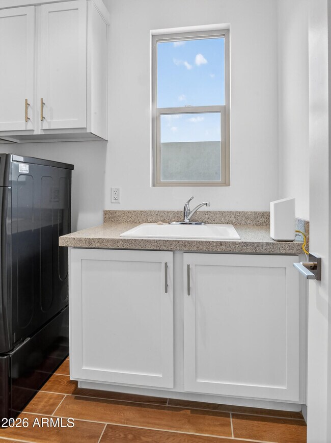 Building Photo - 11673 N 136th St