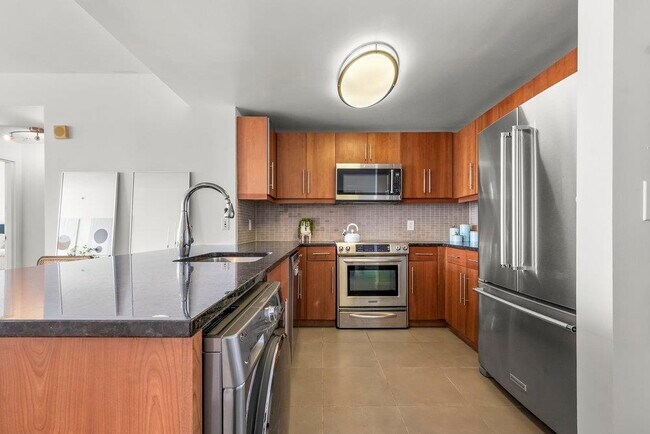 Building Photo - 88 Morgan St