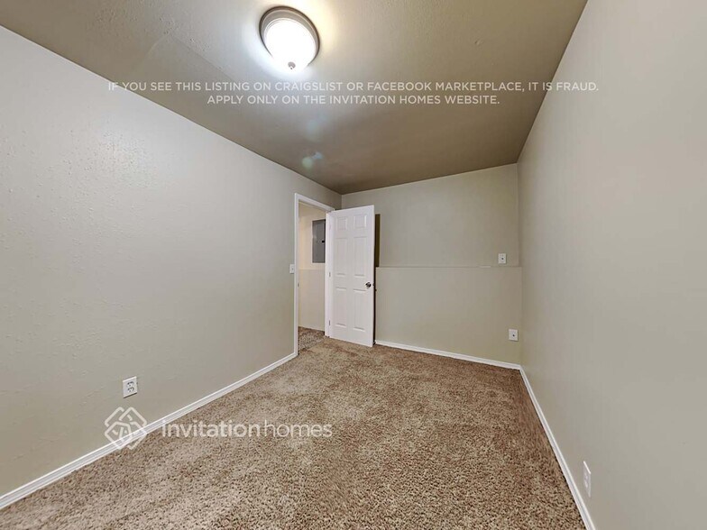 Building Photo - 16911 S Tapps Dr E