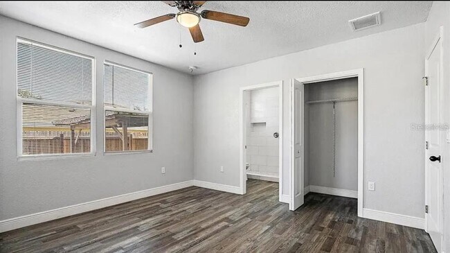 Building Photo - 1411 E 24th Ave