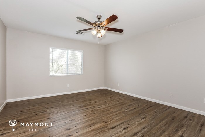 Building Photo - 4690 E Sierrita Rd