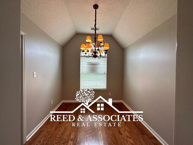 Building Photo - Cordova Home Located off of Houston Levee!