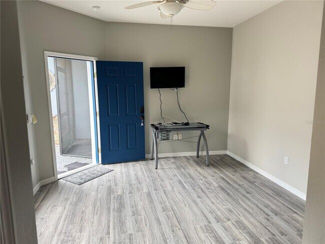 Building Photo - 275 Rock Springs Dr