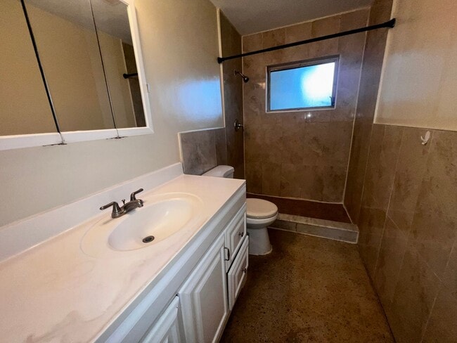 Building Photo - 8362 Cristobal Cir