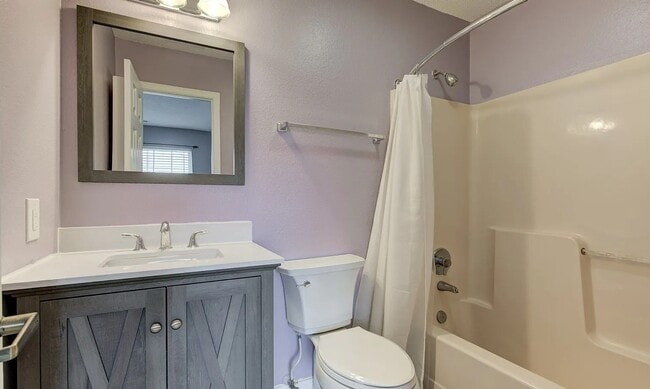 Building Photo - 7918 Bitternut Dr