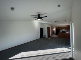 Building Photo - 450 Skare Rd