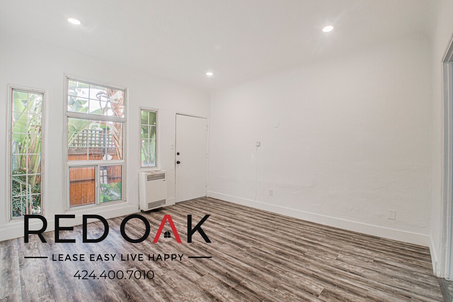 Primary Photo - 1272 Mullen Ave