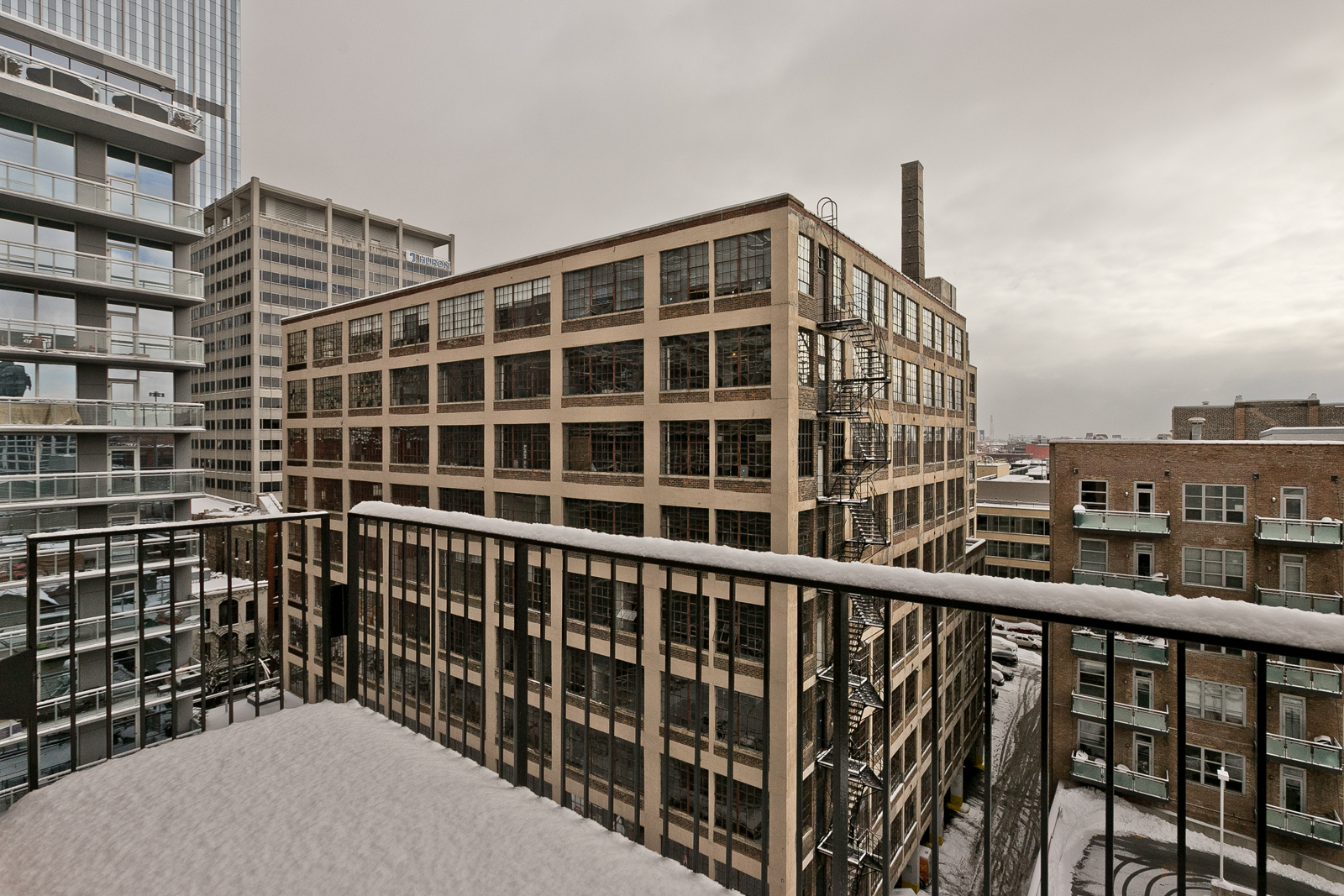 Building Photo - 625 W Jackson Blvd