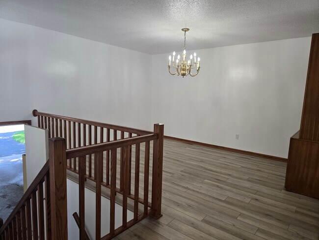 Building Photo - 5759 Donegal Dr
