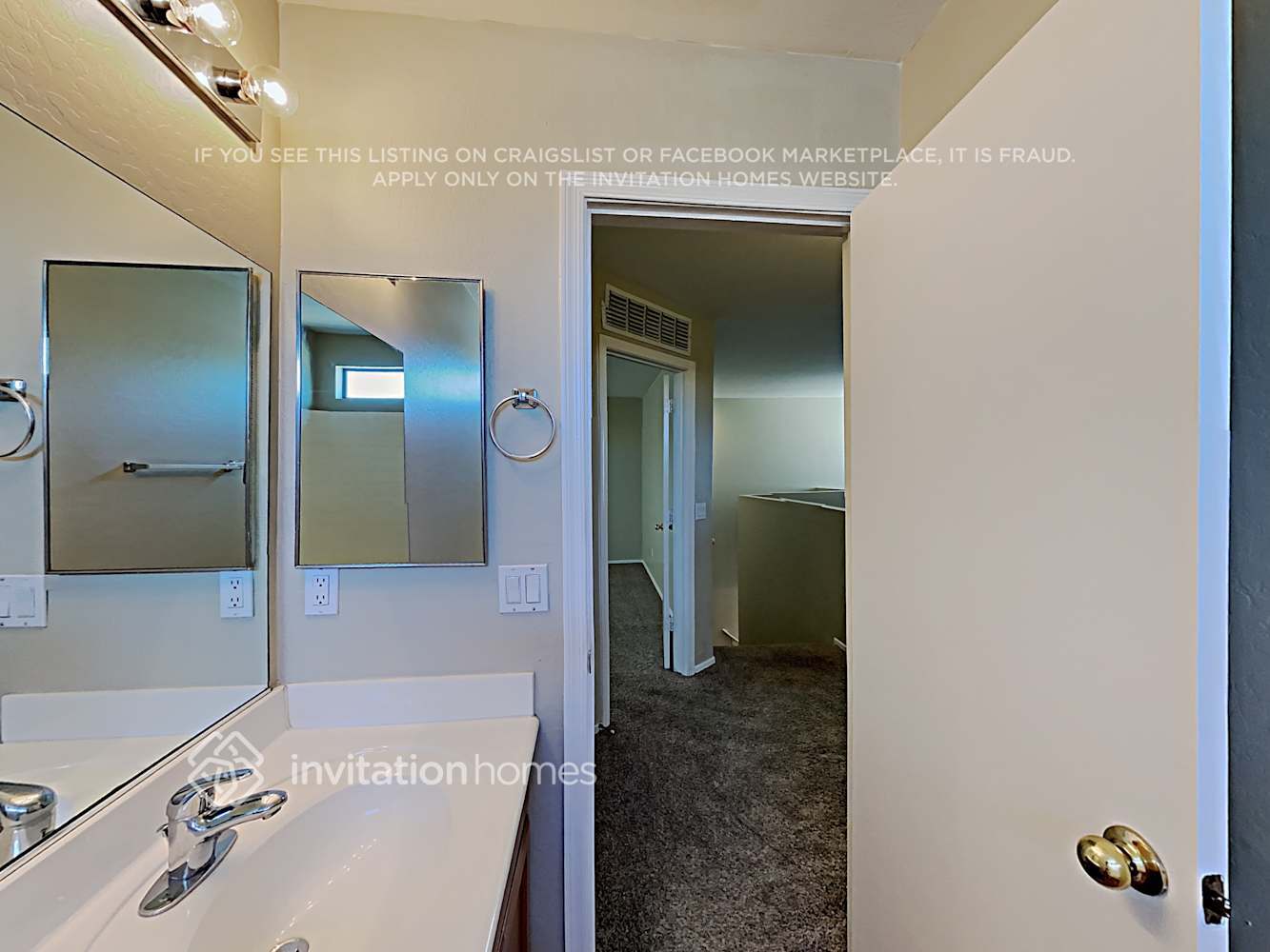 Building Photo - 3831 W Naomi Ln