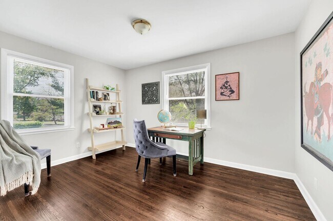 Building Photo - 3 Bedroom 1 Bath Donelson House by Two Riv...