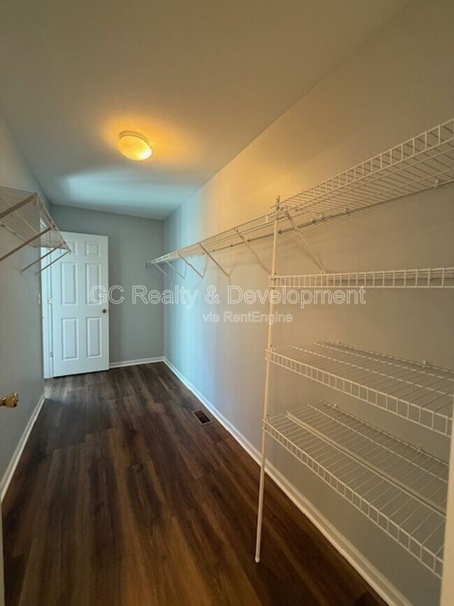 Building Photo - 4018 Boulder Ct