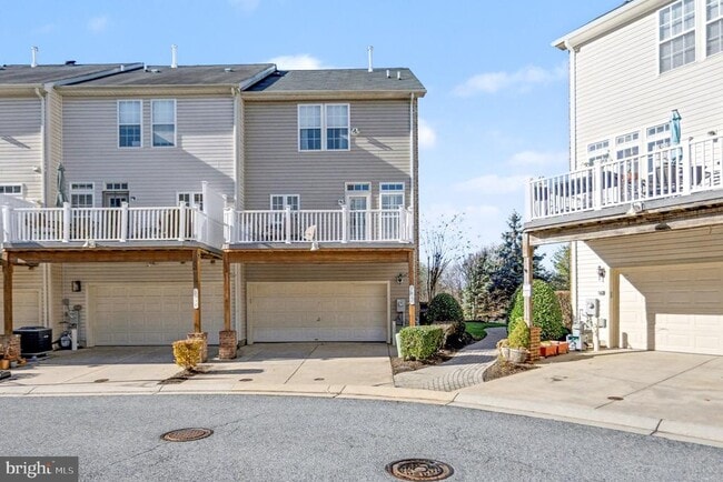 Building Photo - 5034 Strawbridge Terrace