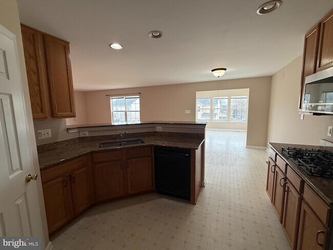 Building Photo - 2165 Cottonwood Ln