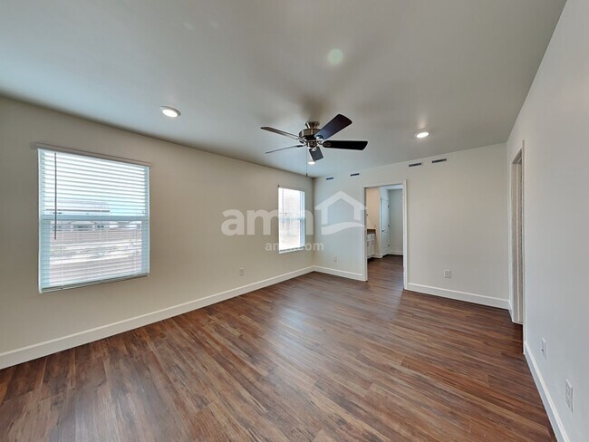 Building Photo - 6505 E Paseo Alga