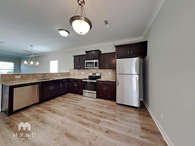 Building Photo - 105 Coddington Ln