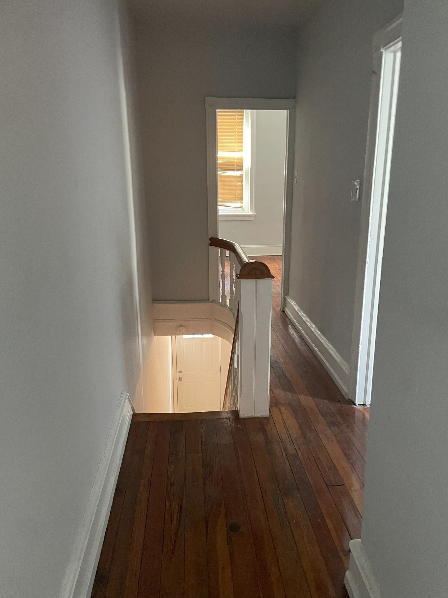 Upstairs Hallway - 2825 W HAROLD ST