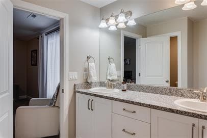 Building Photo - 1001 W Curly Hollow Dr