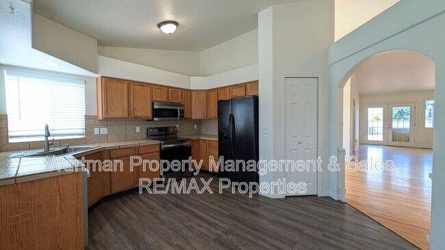 Building Photo - 5120 Finadene Ct