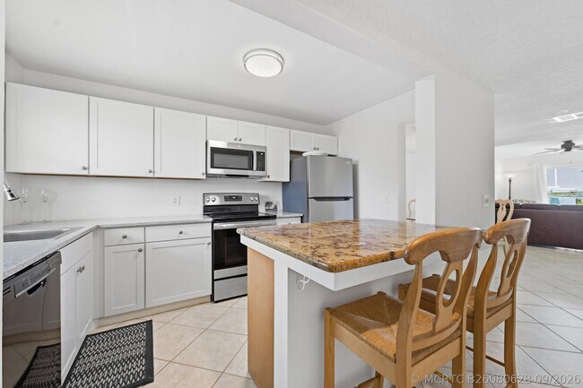 Building Photo - 1300 Seaway Dr