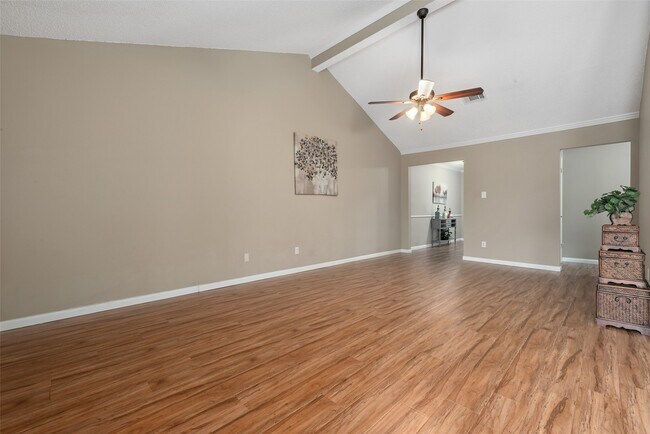 Building Photo - 6602 Montauk Dr