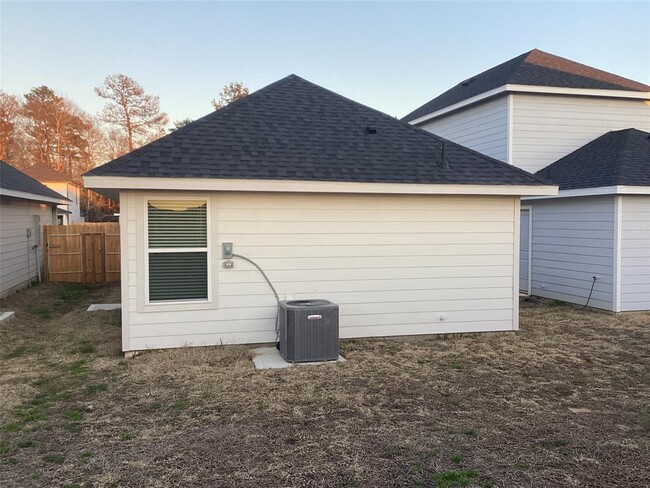 Building Photo - 16528 Jasmine Marie Pl