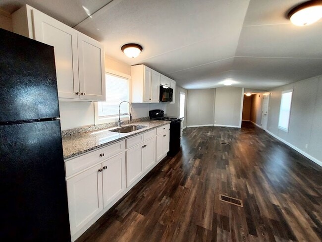 Building Photo - 3 BR Mobile Home for Rent Close to Wren Sc...
