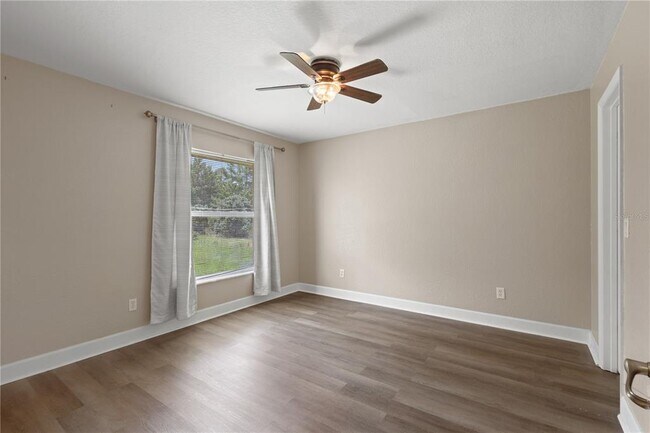Building Photo - 5320 SW 115th Loop