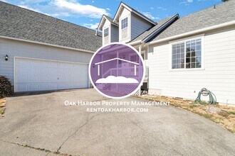Building Photo - 3 Bed 2 Bath - Bonus Room - Groups - Pet F...