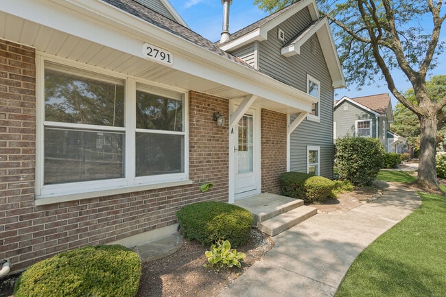 Building Photo - 2791 Wayfaring Ln