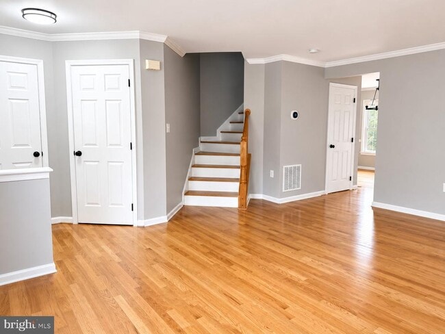 Building Photo - 20 Dunlap Dr