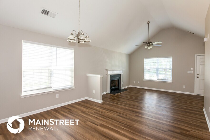 Building Photo - 1208 McAllister Dr