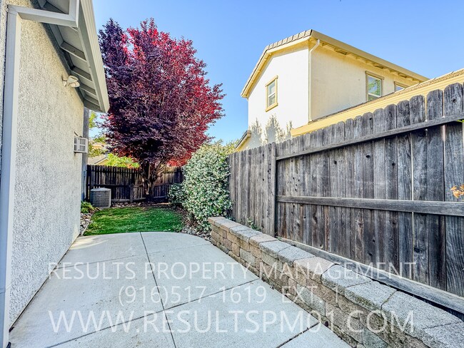 Building Photo - 3 bedroom Lincoln Home in Gated Community
