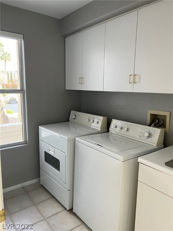 Building Photo - 2229 Fiero Dr