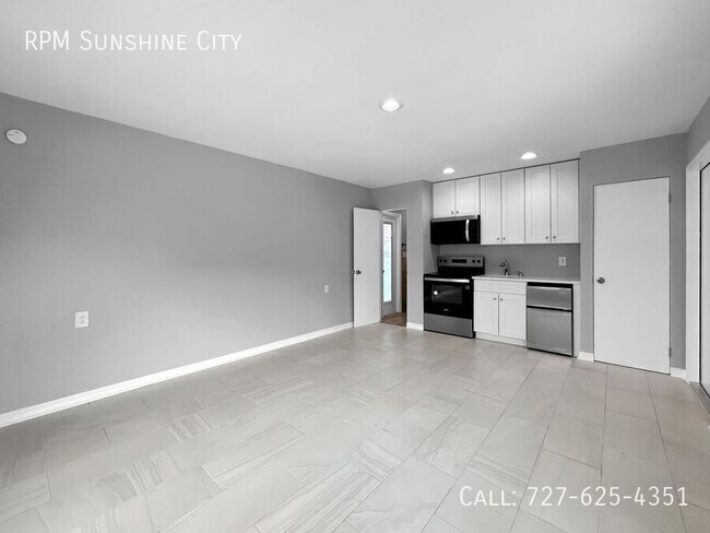 Building Photo - 17615 Lee Ave