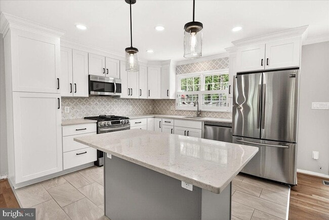 Building Photo - 11905 Hunters Ln