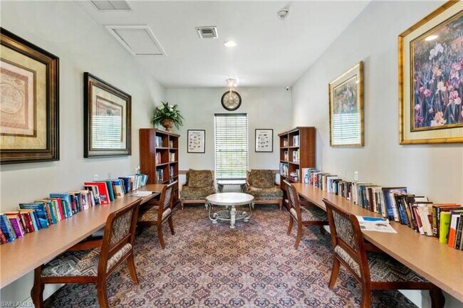 Building Photo - 1865 Florida Club Dr