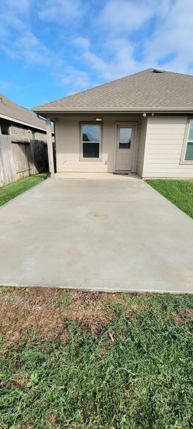 Building Photo - 3519 Fern Footpath Ln