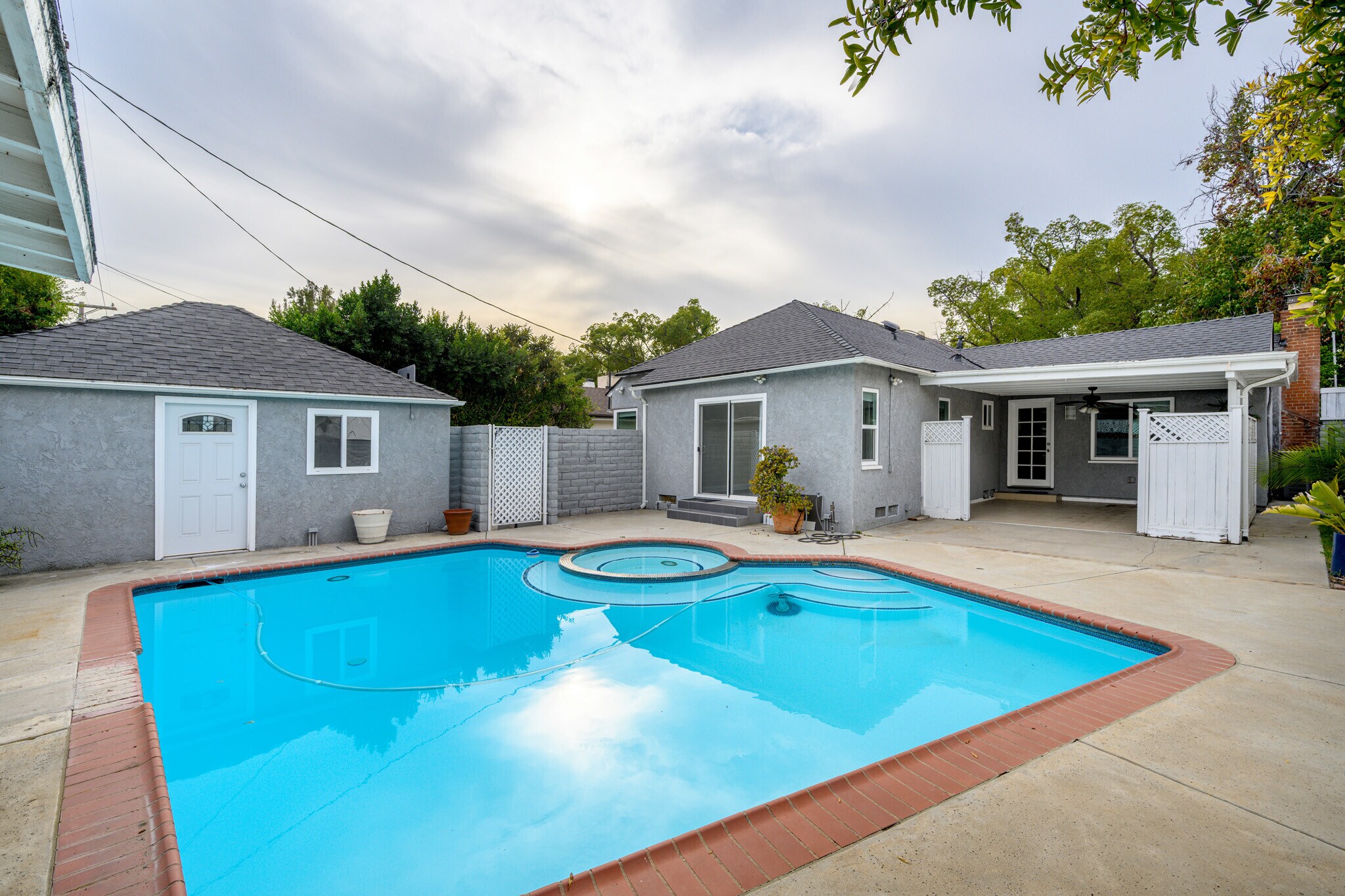 Building Photo - 1250 Bruce Ave