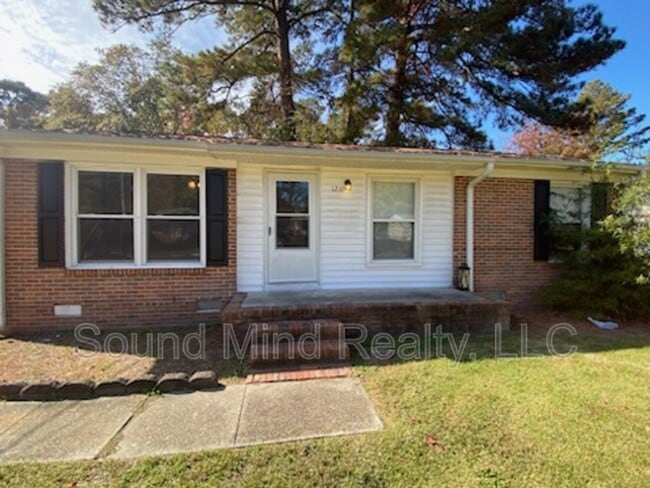 Building Photo - 1232 Beverly Dr