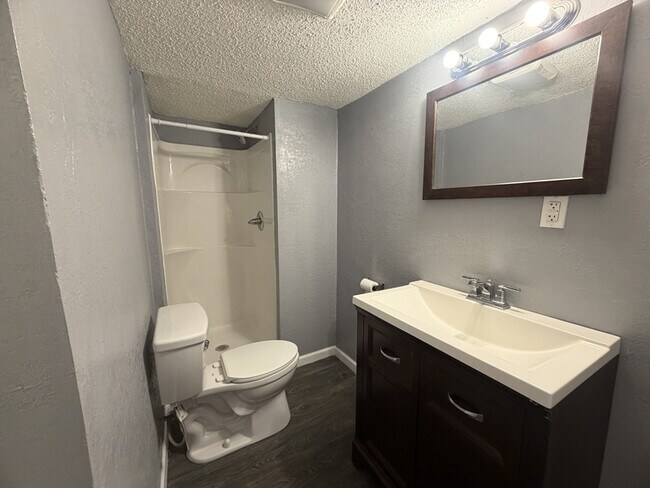 Building Photo - 1112 Olive St