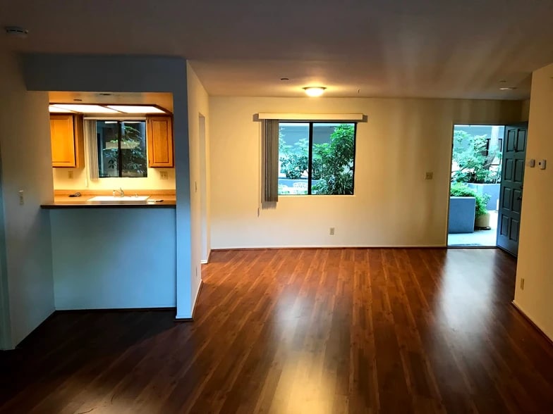 Building Photo - 1830 N Verdugo Rd