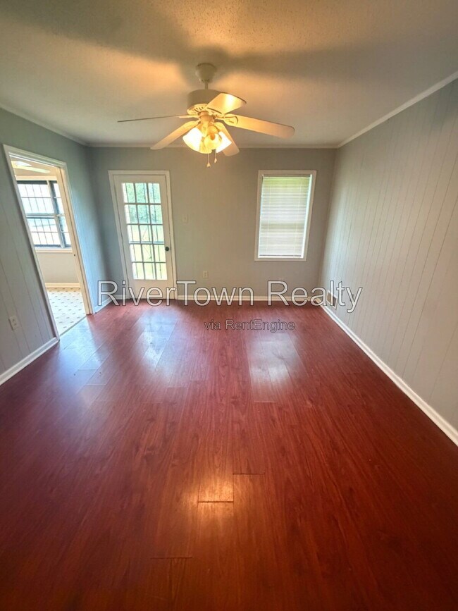Building Photo - 4280 Mikewood Dr