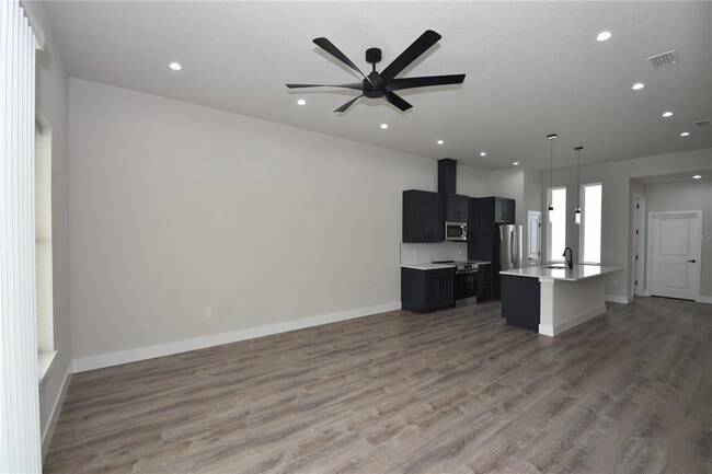 Building Photo - 20 Uniondale Pl